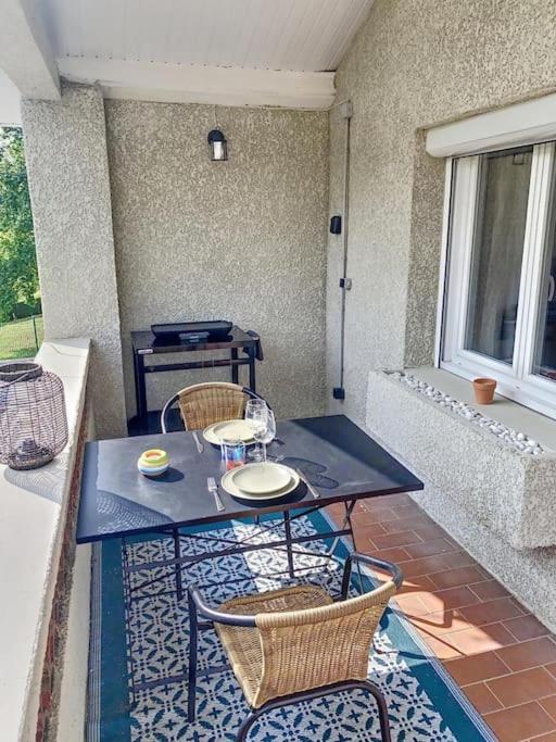 Appartamento Les Penates Du Pastel - Jardin & Terrasse Villefranche-de-Lauragais Esterno foto